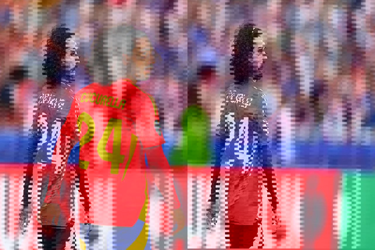 2043977