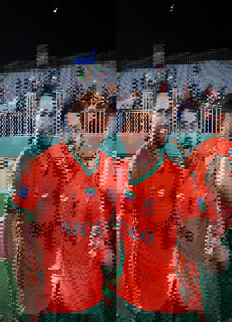 2044136