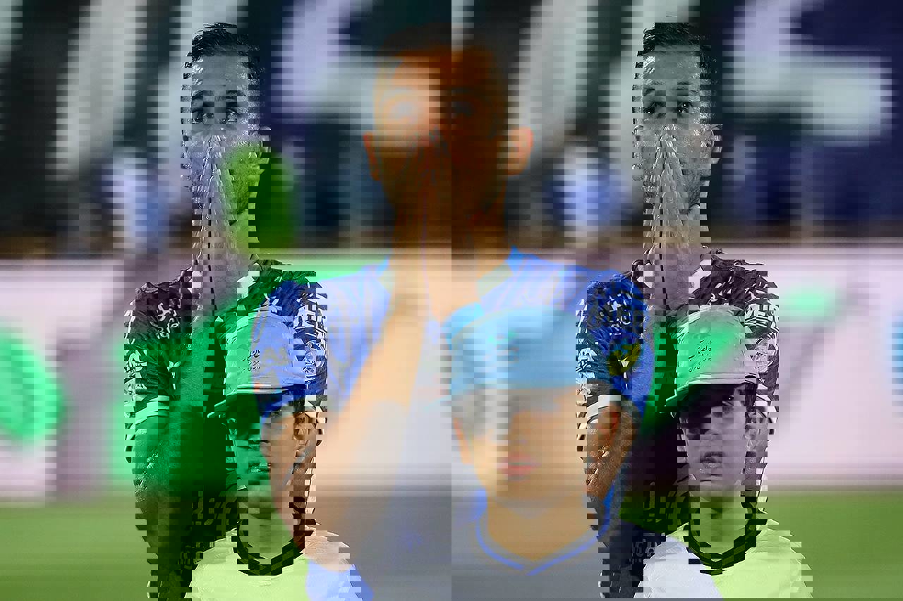 2044256