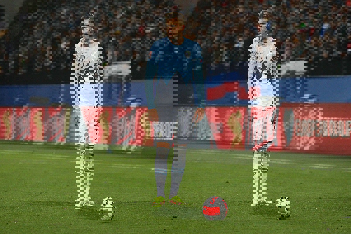 2044235