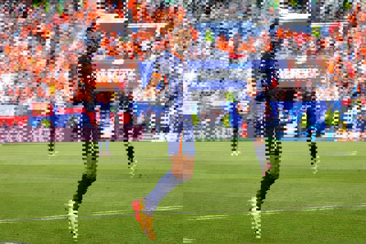 2044315