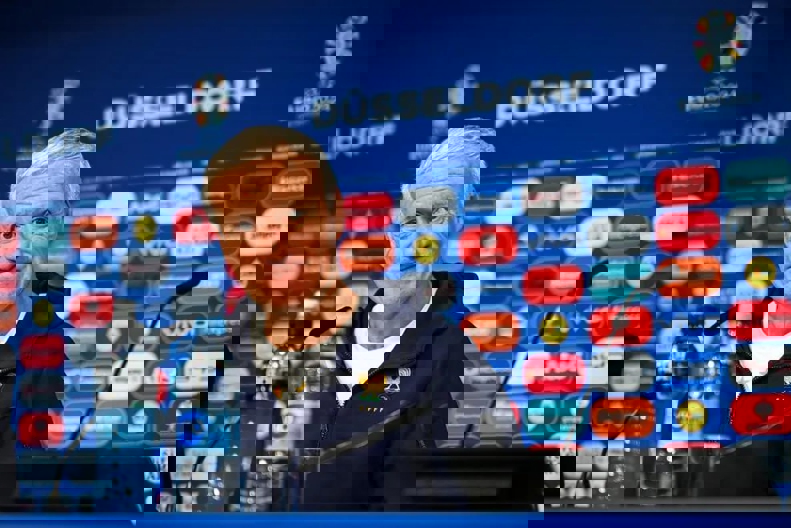 2044380