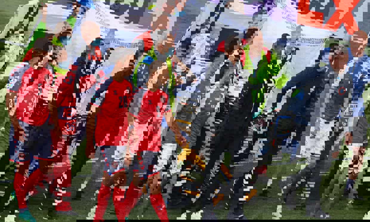 2044370