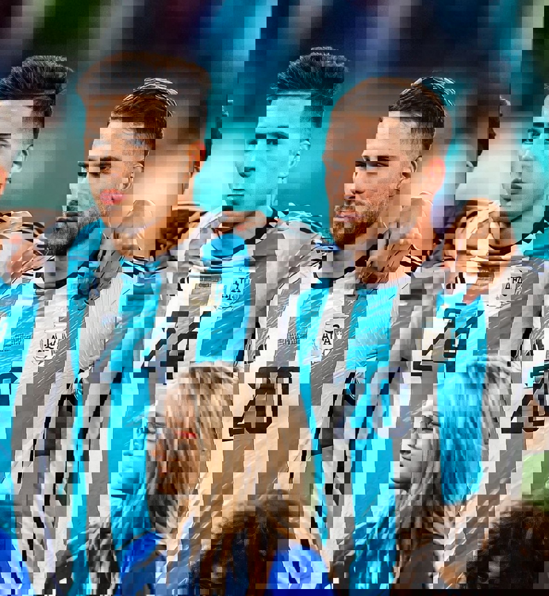 2044796
