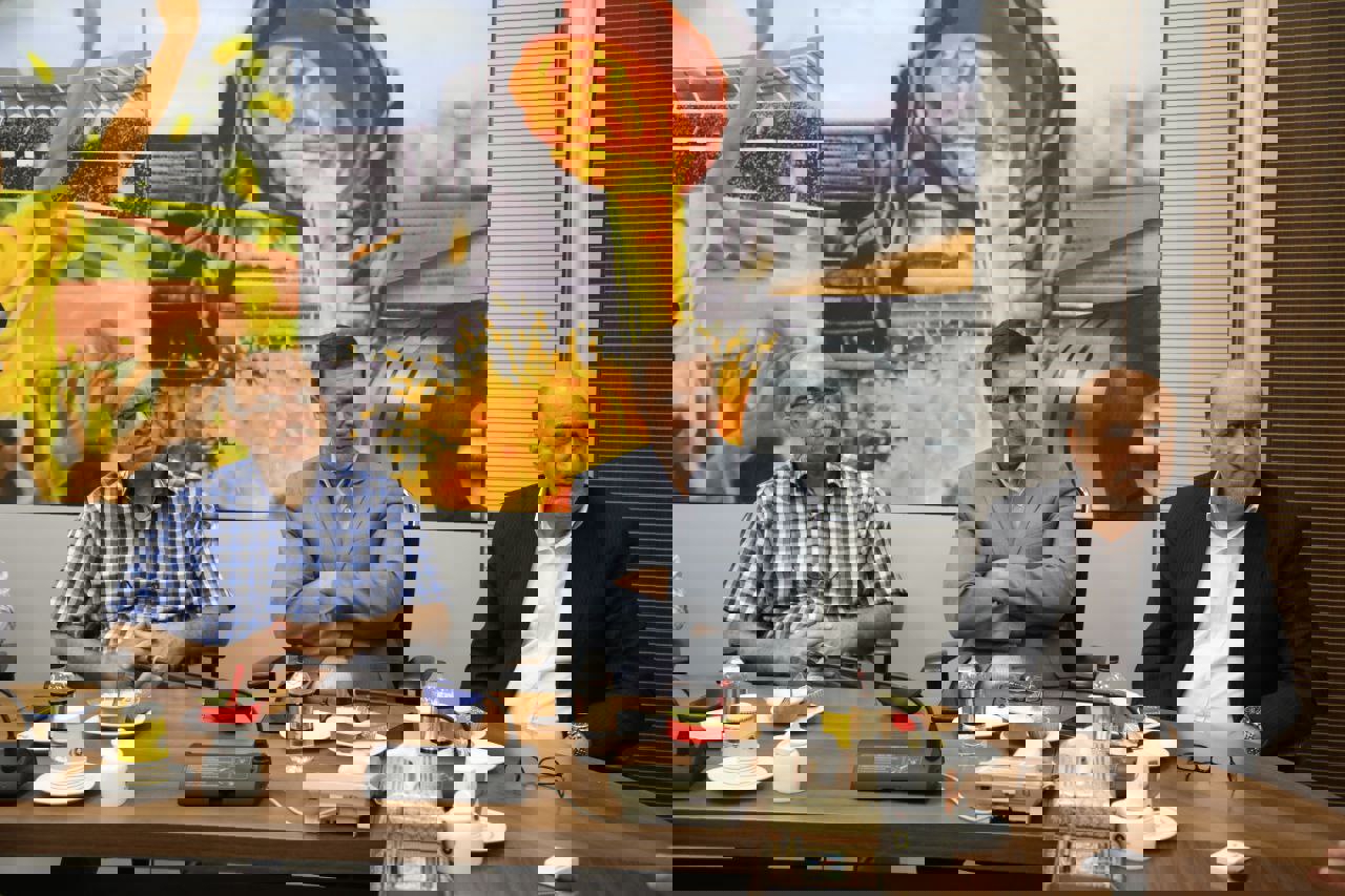 2044606