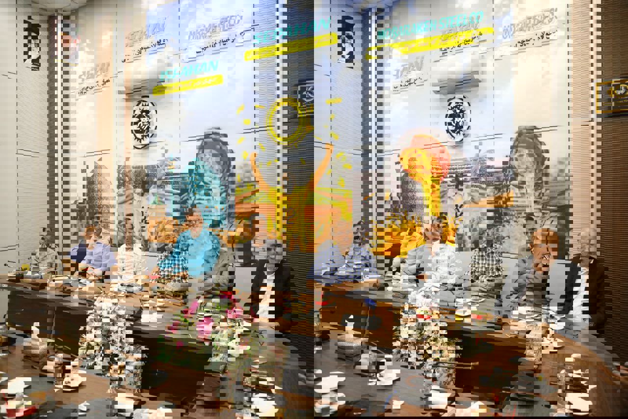 2044608