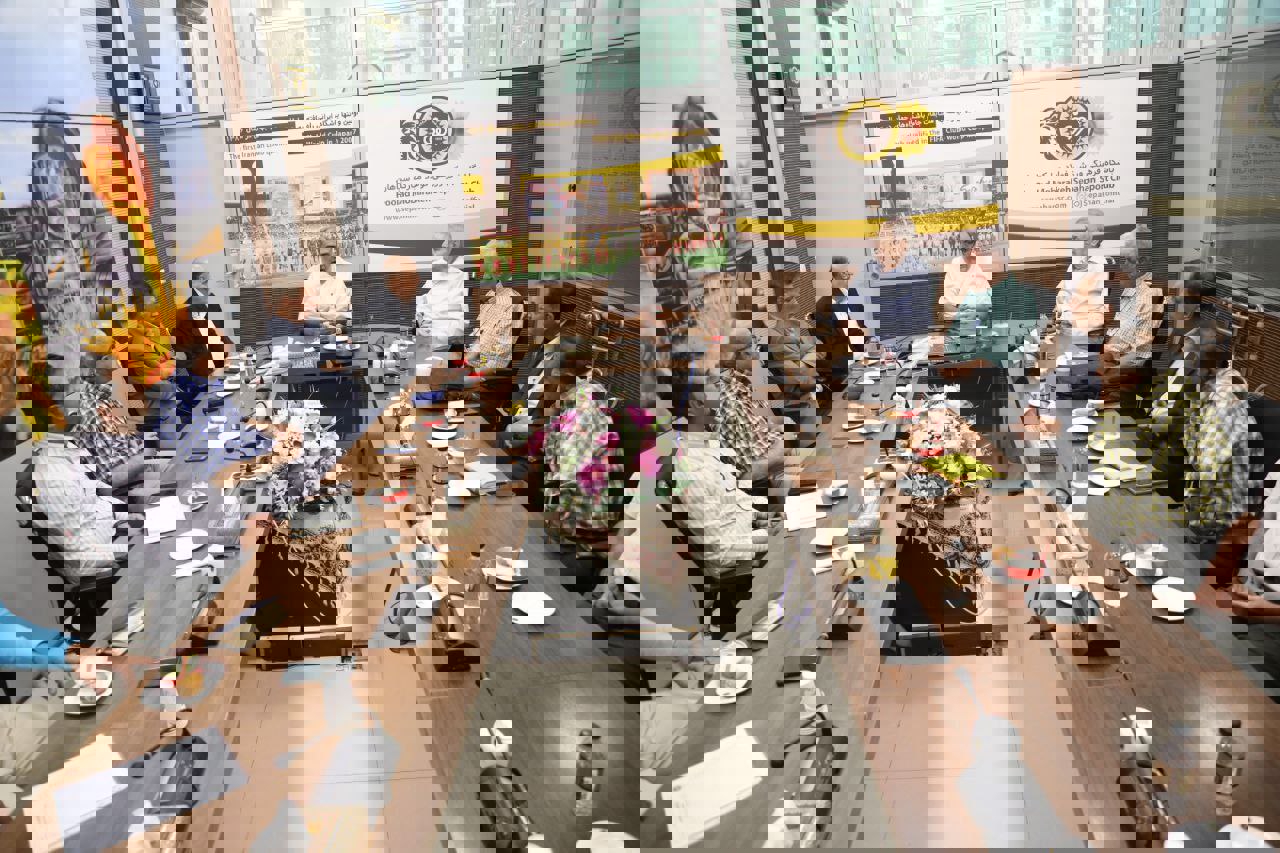 2044605