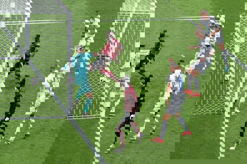 2044736