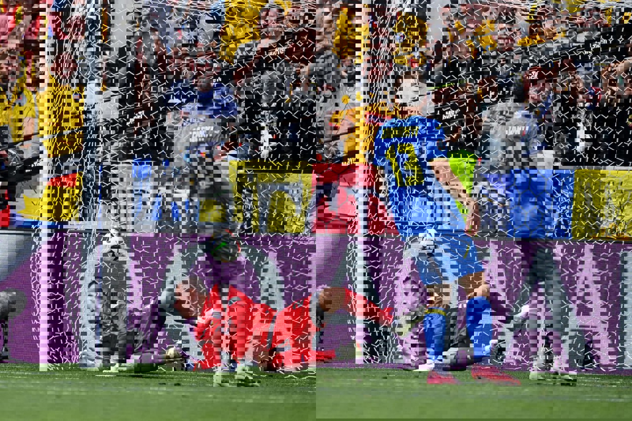 2044669