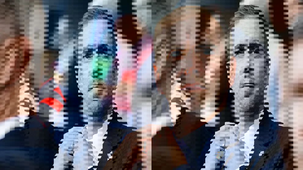 2044859