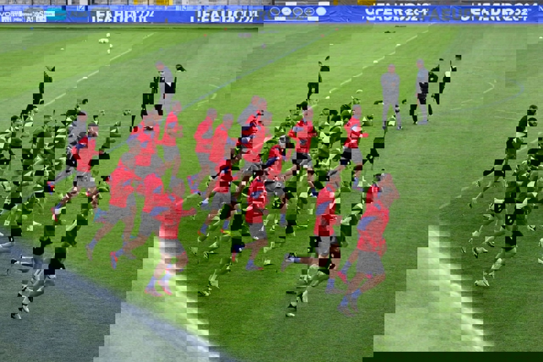 2044931