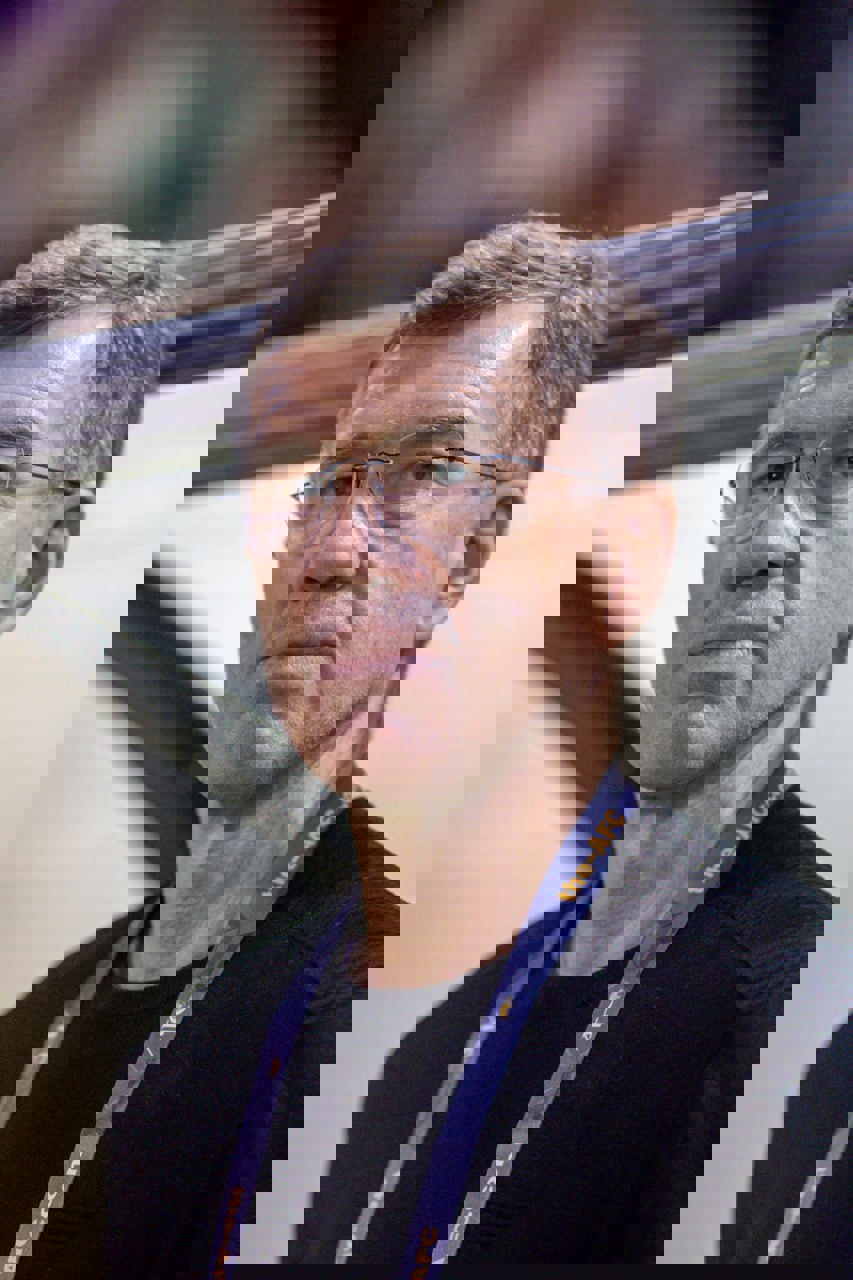 2044893