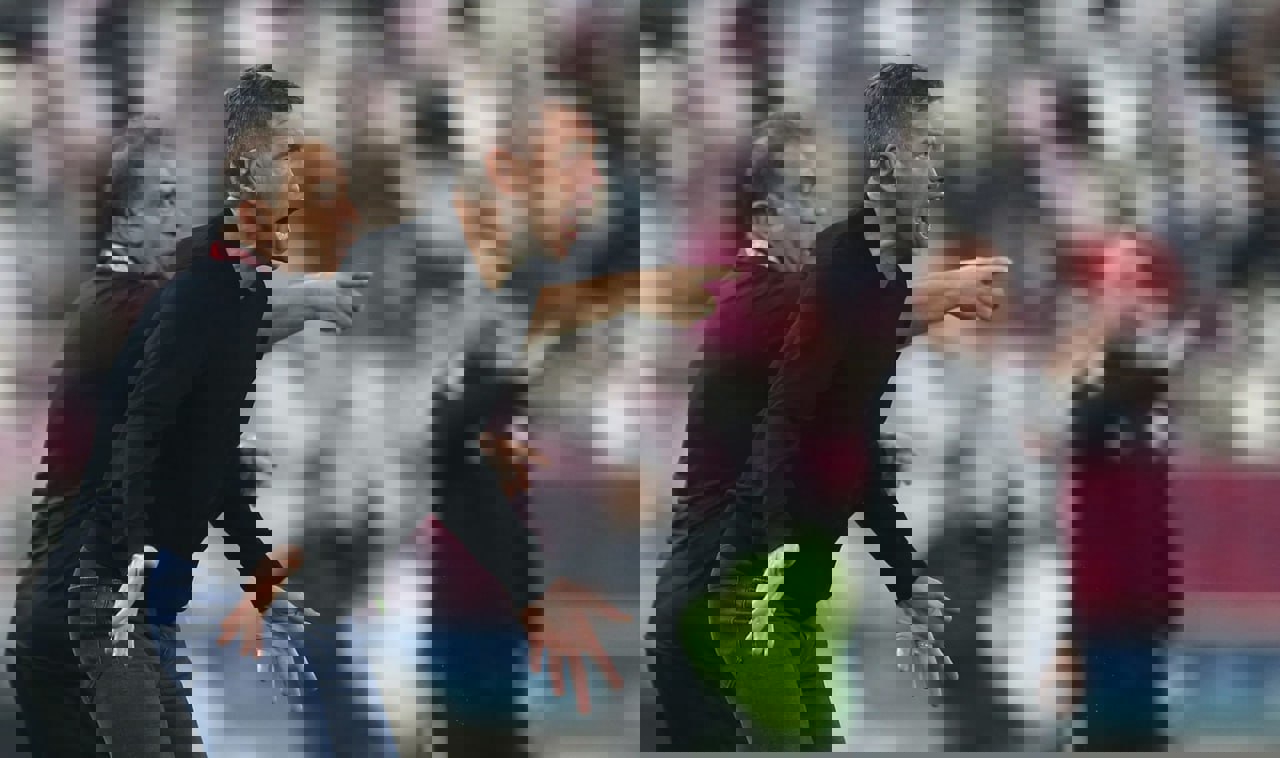 2044892