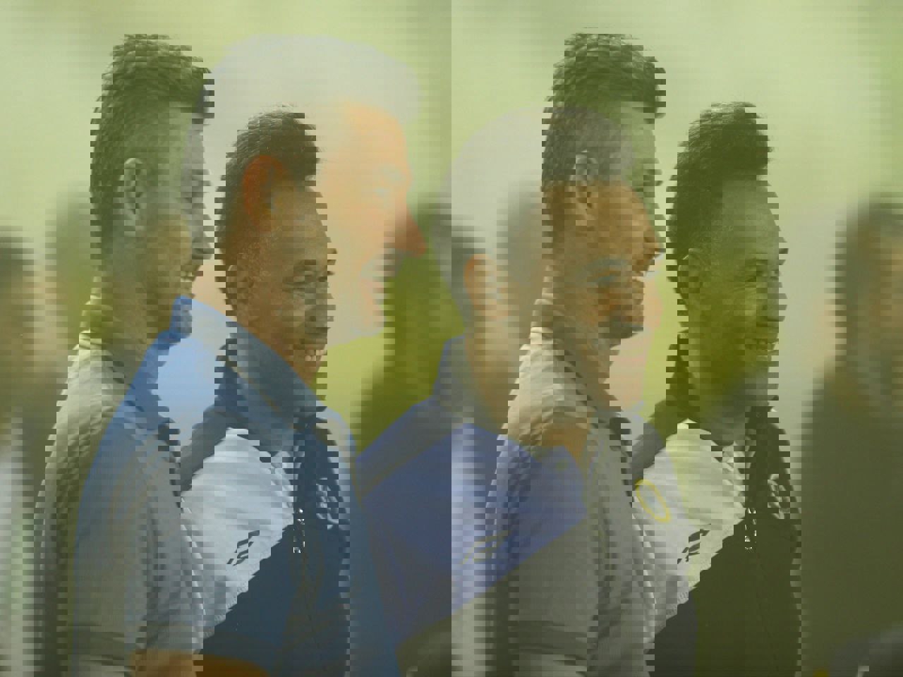 2045058