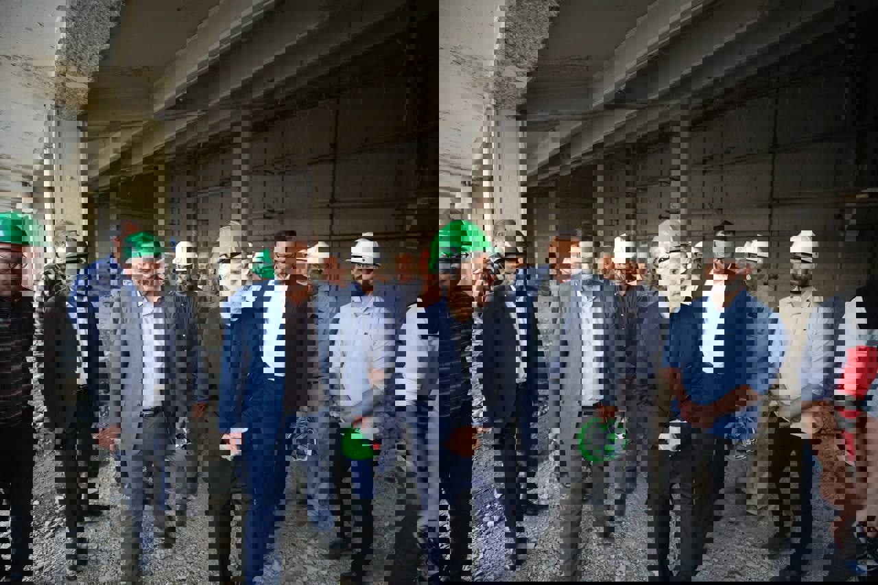 2045068