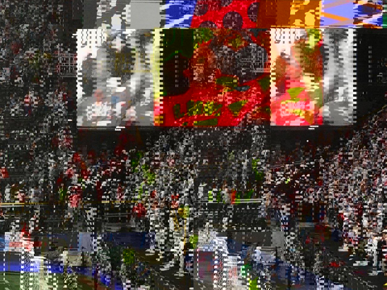2045096