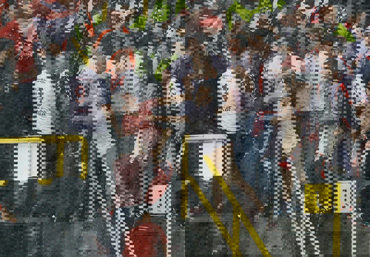 2045097