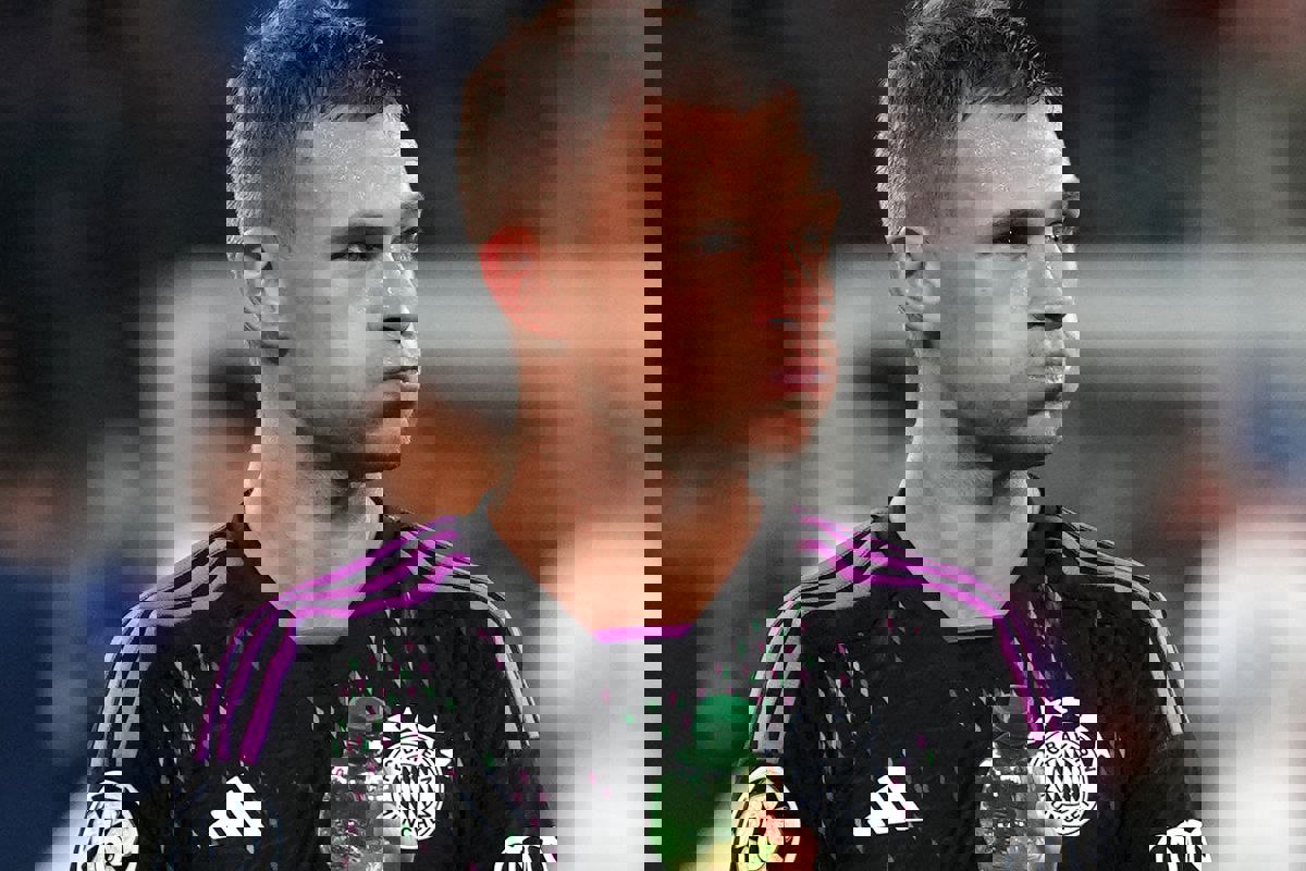 2045153