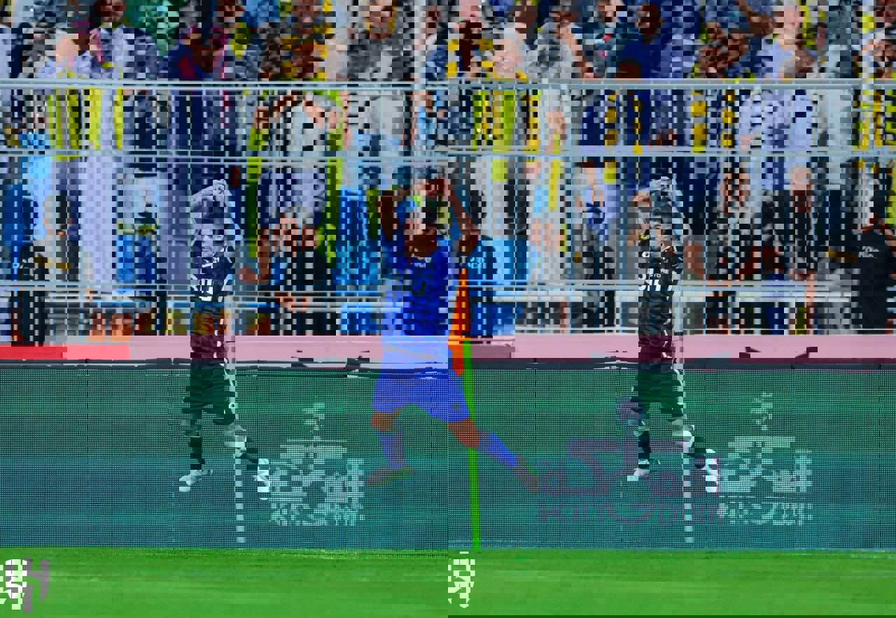 2045567