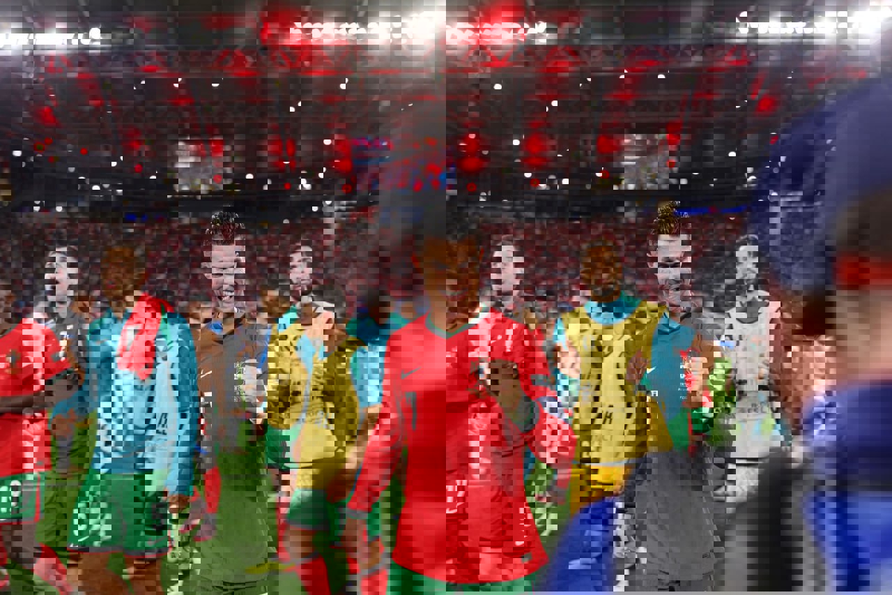 2045245