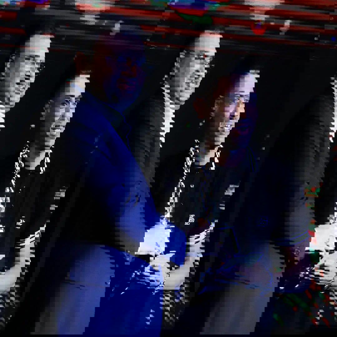 2045262