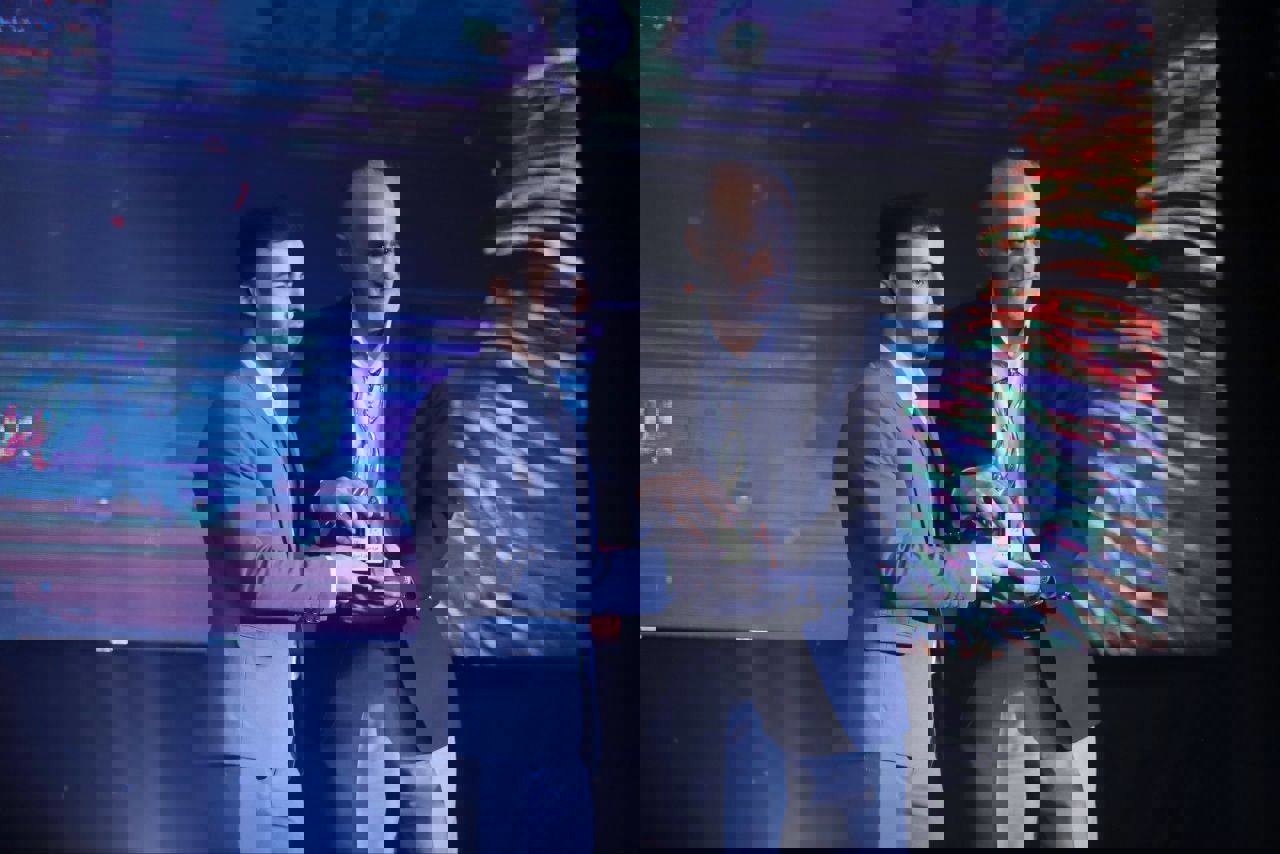 2045263