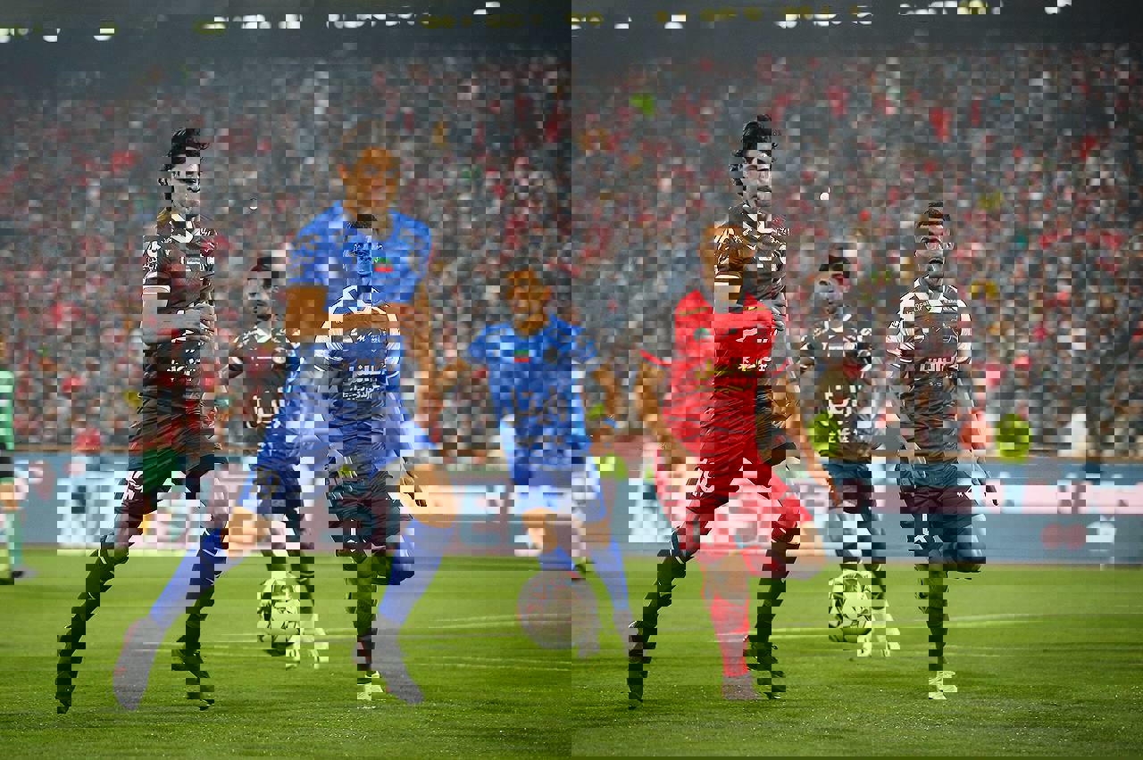 2045366