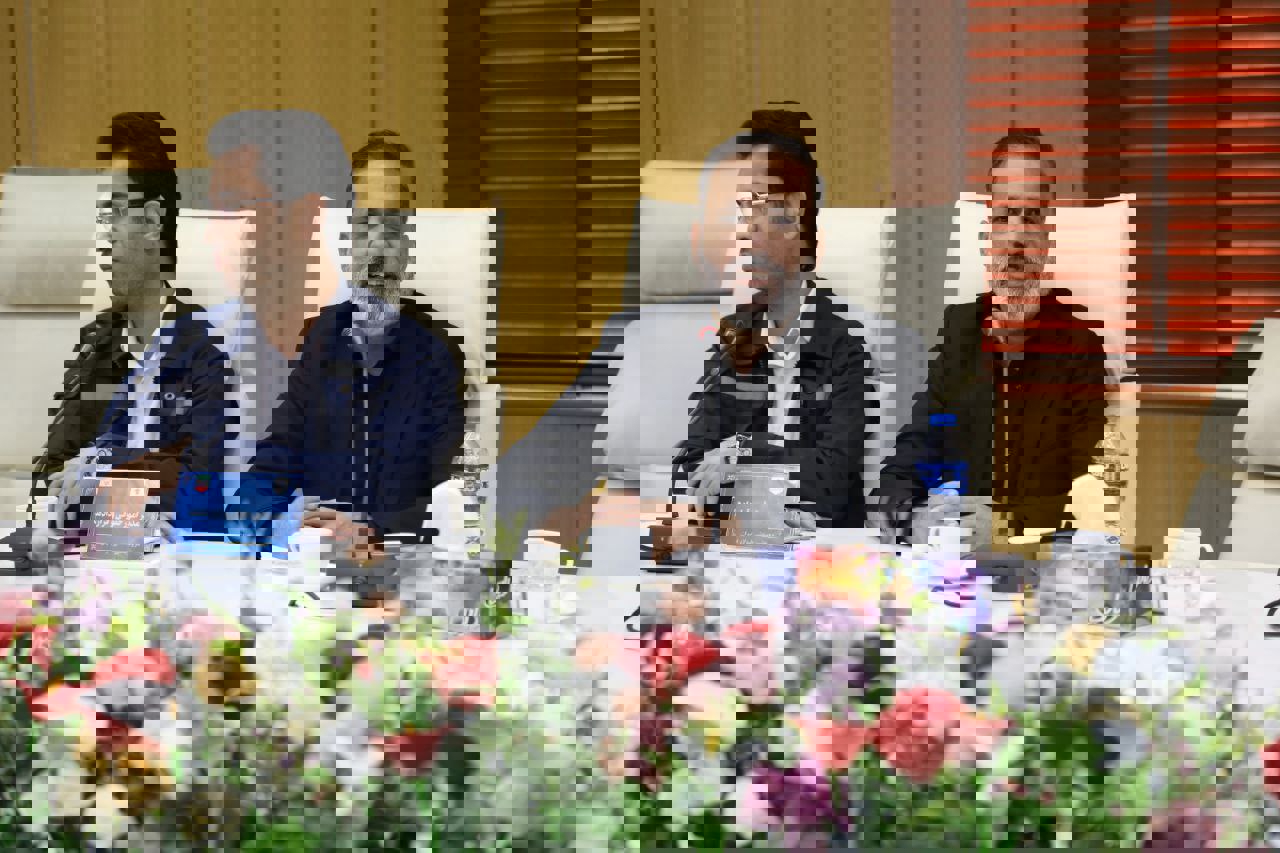 2045445