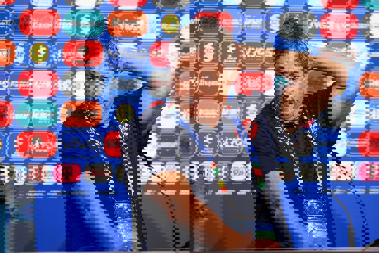 2045506