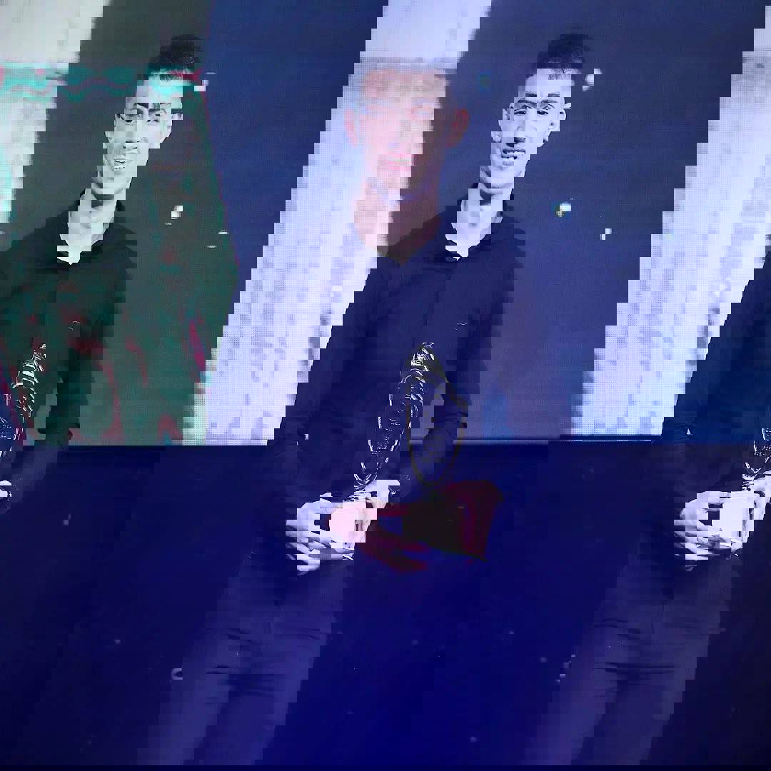 2045433