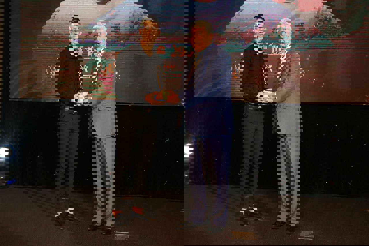 2045434