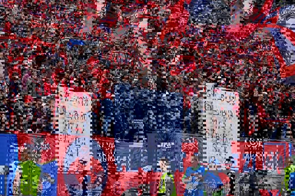 2045724