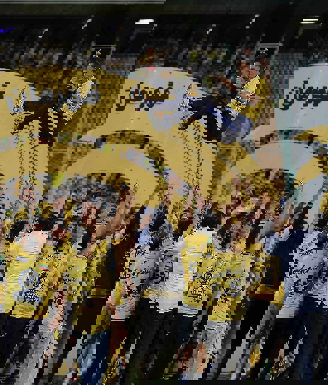2045890