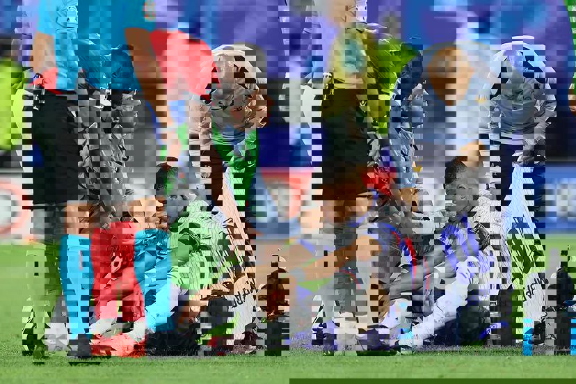 2045895