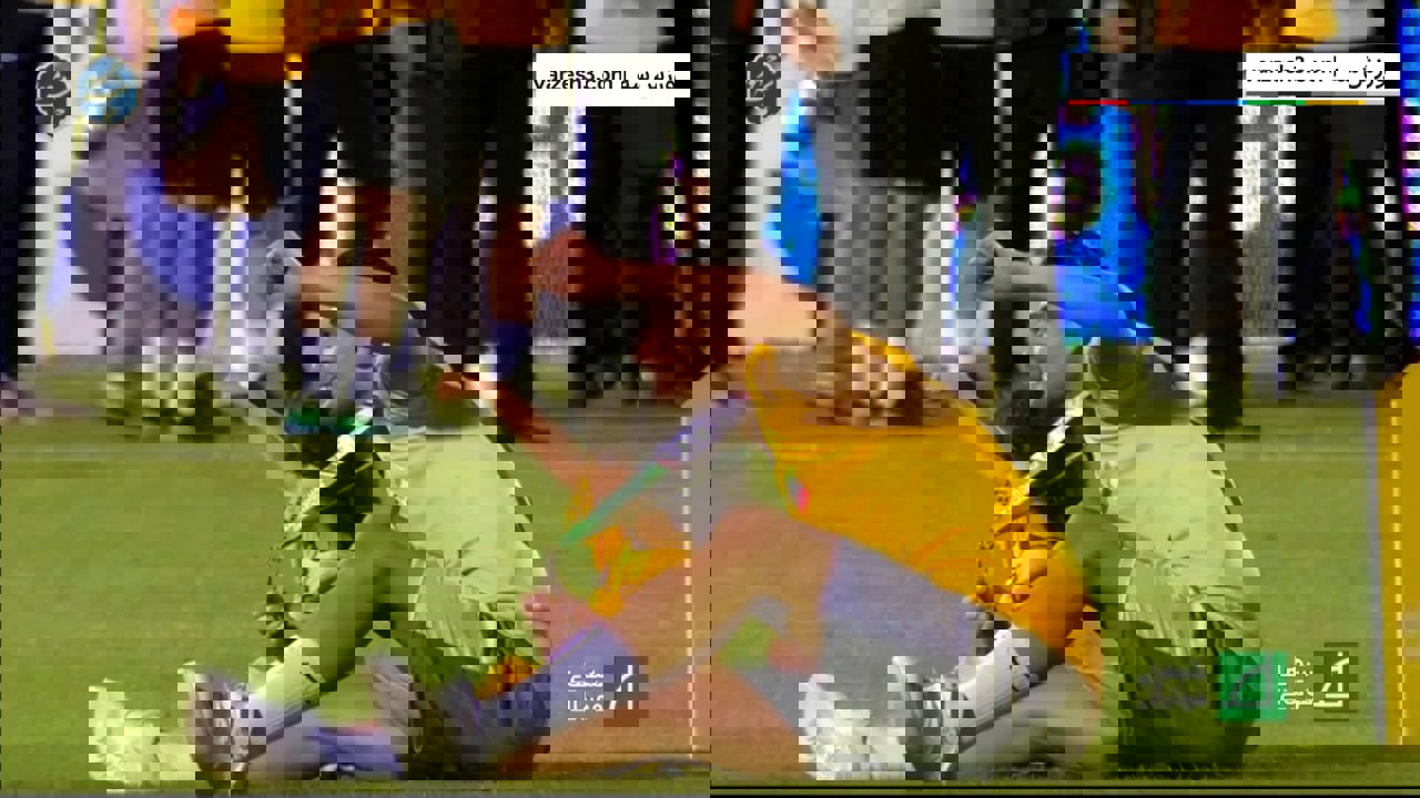2045883