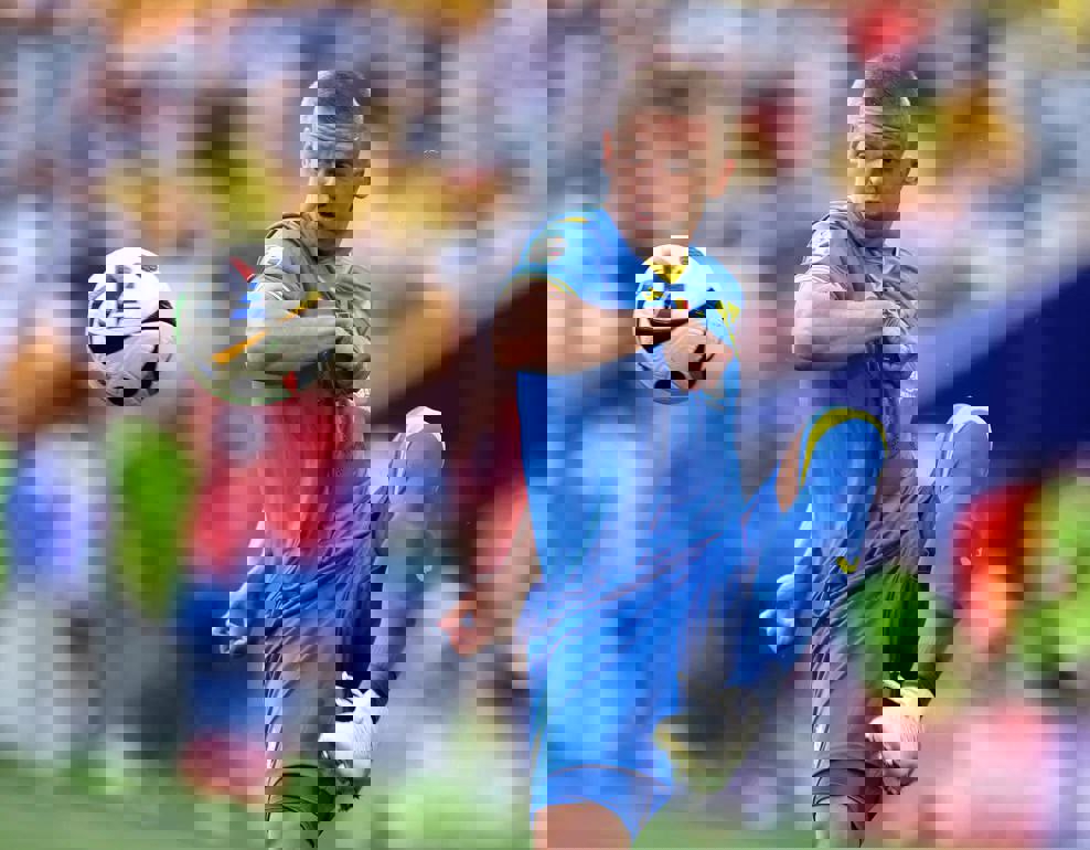 2045885