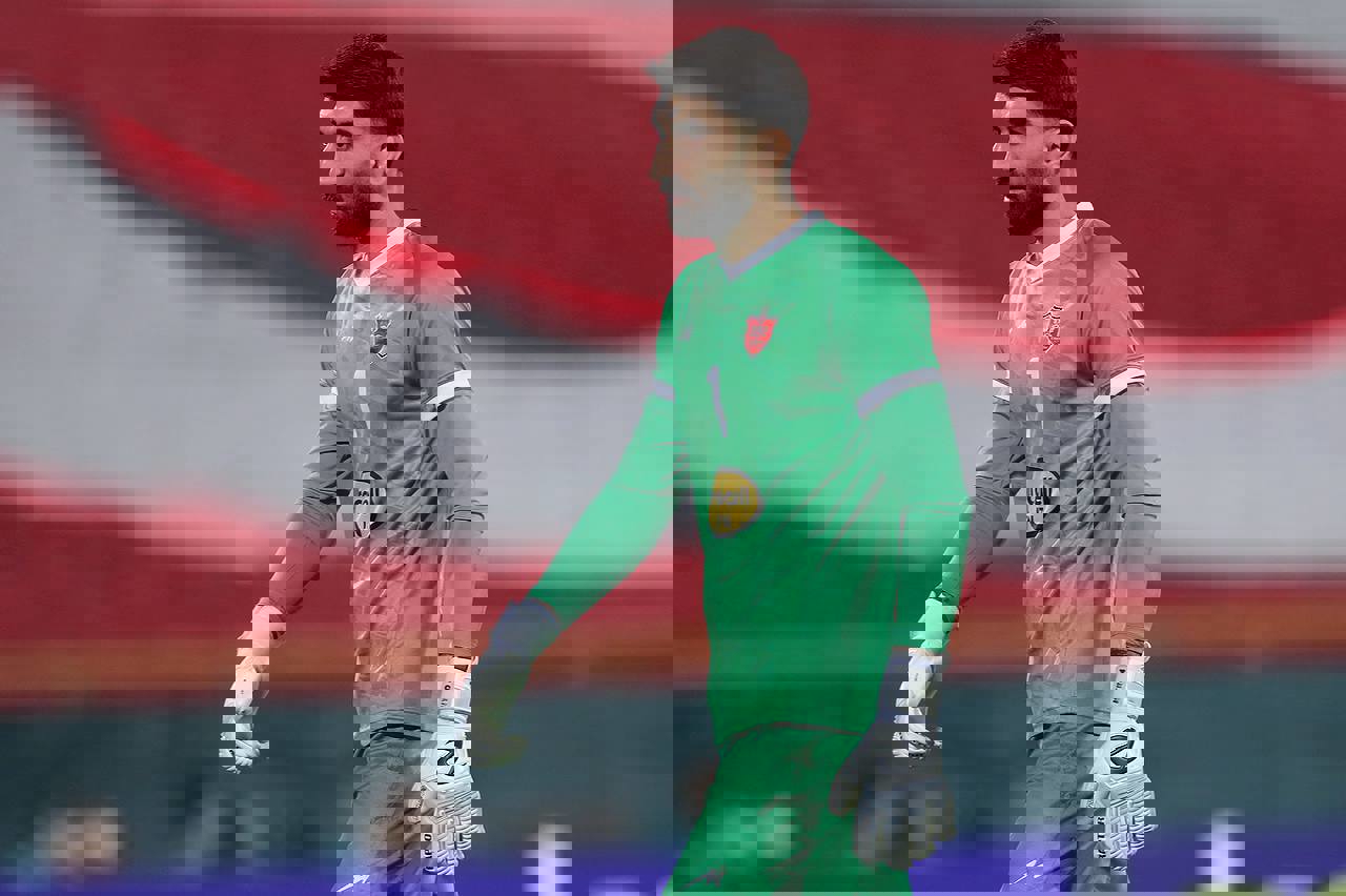 2046137