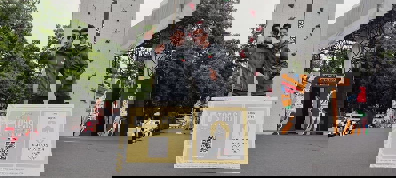 2046659