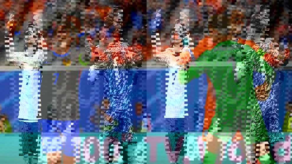 2046360