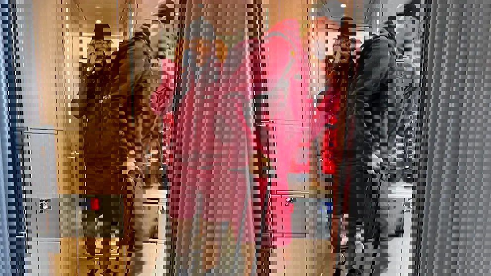 2046364