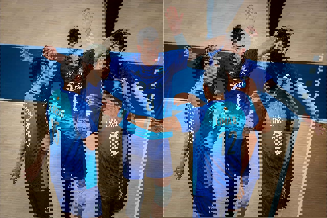 2046494
