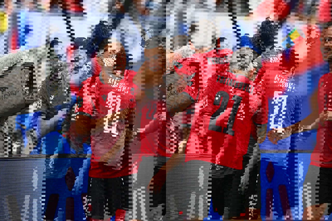 2046520