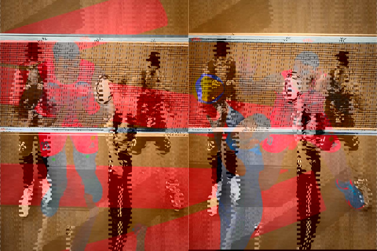 2046574