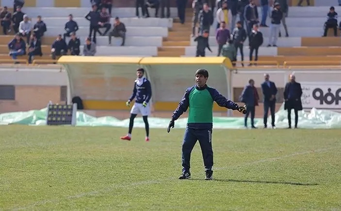 تبریک آنها قدم بزرگی بود؛/ مربی سپاهان: به باشگاه پرسپولیس آفرین می‌گویم! 2