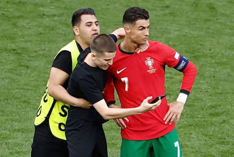 رکورد جهانی جیمیجامپ شکست / رونالدو محبوبترین چهره یورو با اختلاف زیاد!