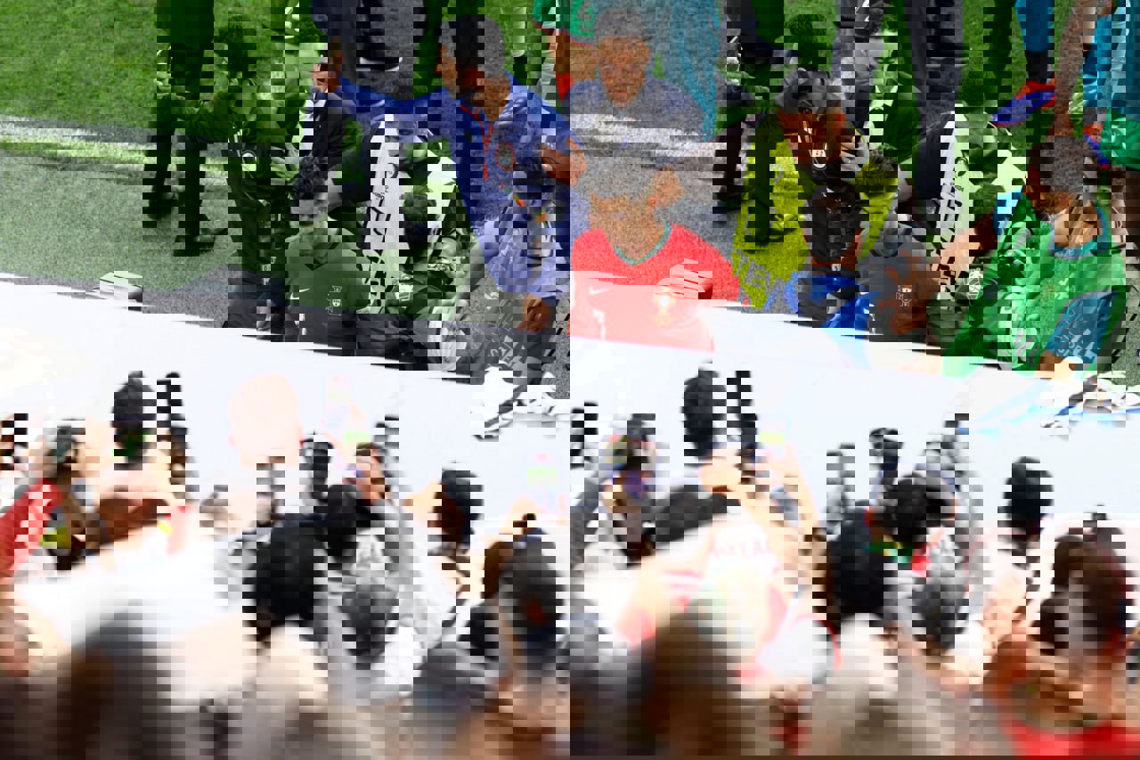 2046756