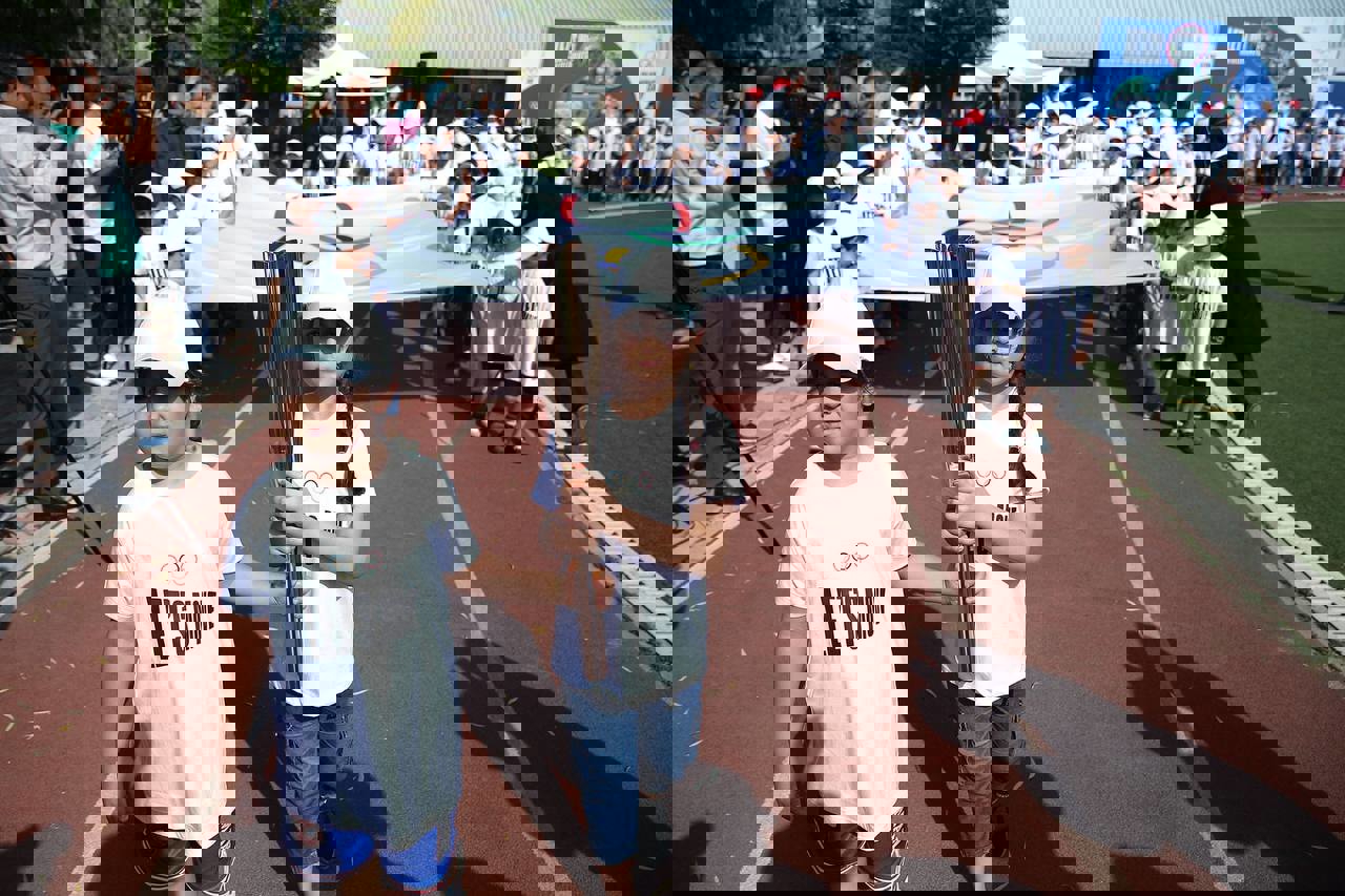2046843