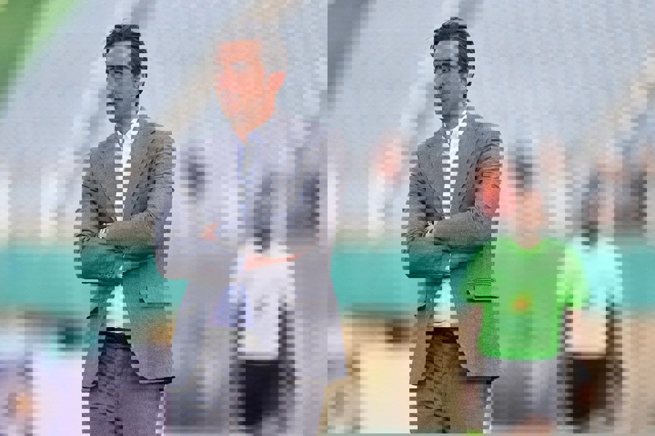 2046811