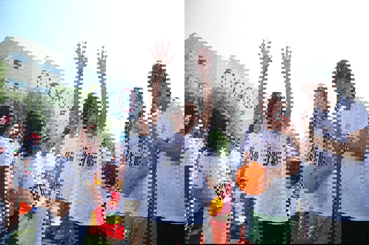 2046846