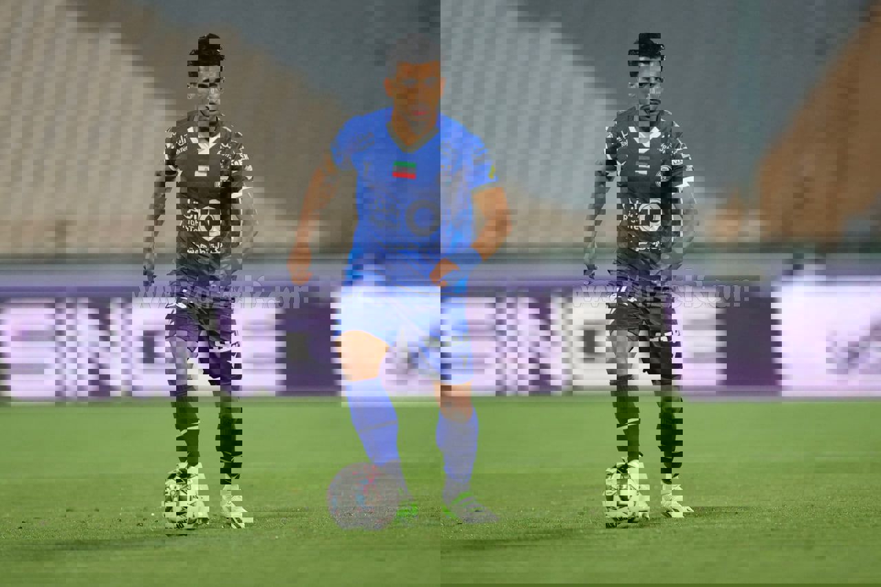 2046870